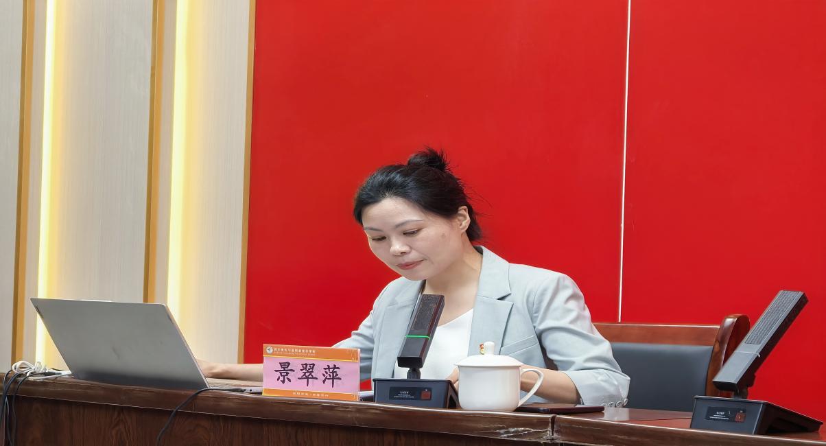 四川省长宁县职业技术学校 开展“学习新思想 送课进书房”党员教育师资巡讲活动